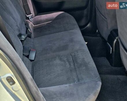 Сірий Міцубісі Lancer, об'ємом двигуна 1.58 л та пробігом 246 тис. км за 4300 $, фото 18 на Automoto.ua