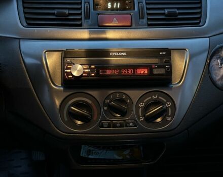 Серый Мицубиси Лансер, объемом двигателя 1.6 л и пробегом 220 тыс. км за 3999 $, фото 14 на Automoto.ua