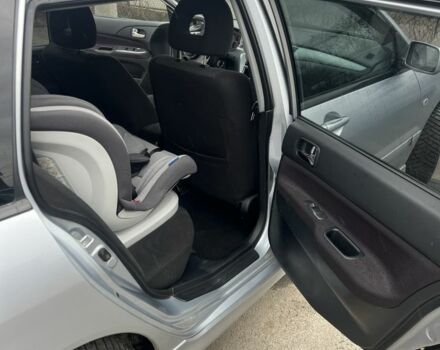 Сірий Міцубісі Lancer, об'ємом двигуна 1.6 л та пробігом 270 тис. км за 5000 $, фото 4 на Automoto.ua