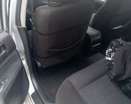 Серый Мицубиси Лансер, объемом двигателя 1.6 л и пробегом 350 тыс. км за 3000 $, фото 3 на Automoto.ua