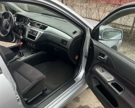 Сірий Міцубісі Lancer, об'ємом двигуна 1.6 л та пробігом 270 тис. км за 5000 $, фото 5 на Automoto.ua