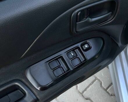 Серый Мицубиси Лансер, объемом двигателя 1.6 л и пробегом 203 тыс. км за 3500 $, фото 8 на Automoto.ua