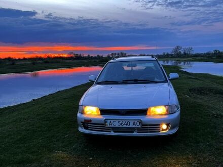 Сірий Міцубісі Lancer, об'ємом двигуна 1.6 л та пробігом 330 тис. км за 2250 $, фото 1 на Automoto.ua