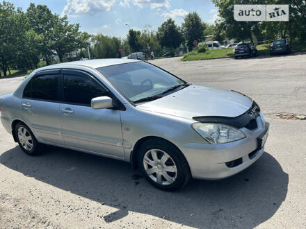 Мицубиси Лансер 2004 в Ровно на Automoto.ua Серый Мицубиси Лансер, объемом двигателя 1.6 л и пробегом 207 тыс. км за 4200 $, фото 1 на Automoto.ua