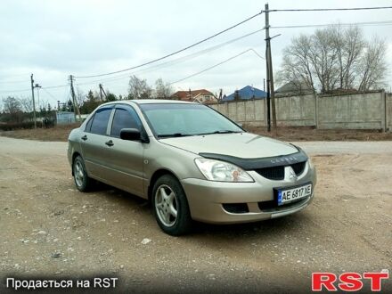 Міцубісі Lancer 2004 у Кам'янське (Дніпродзержинськ) на Automoto.ua Сірий Міцубісі Lancer, об'ємом двигуна 1.3 л та пробігом 223 тис. км за 4300 $, фото 1 на Automoto.ua