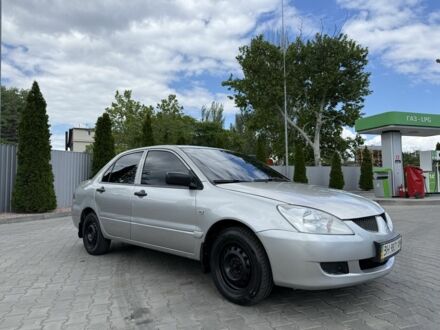 Міцубісі Lancer 2005 у Одесі на Automoto.ua Сірий Міцубісі Lancer, об'ємом двигуна 1.3 л та пробігом 300 тис. км за 3750 $, фото 1 на Automoto.ua