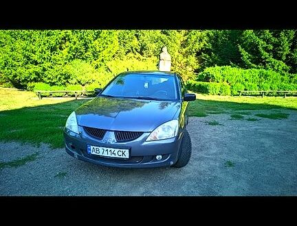 Мицубиси Лансер 2005 в Тростянце на Automoto.ua Серый Мицубиси Лансер, объемом двигателя 1.6 л и пробегом 301 тыс. км за 3700 $, фото 1 на Automoto.ua