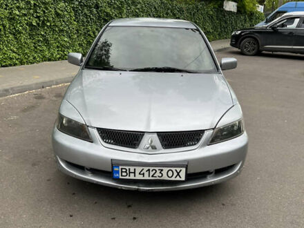 Міцубісі Lancer 2006 у Одесі на Automoto.ua Сірий Міцубісі Lancer, об'ємом двигуна 2 л та пробігом 229 тис. км за 3800 $, фото 1 на Automoto.ua