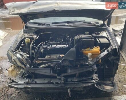 Серый Мицубиси Лансер, объемом двигателя 1.6 л и пробегом 191 тыс. км за 2000 $, фото 1 на Automoto.ua