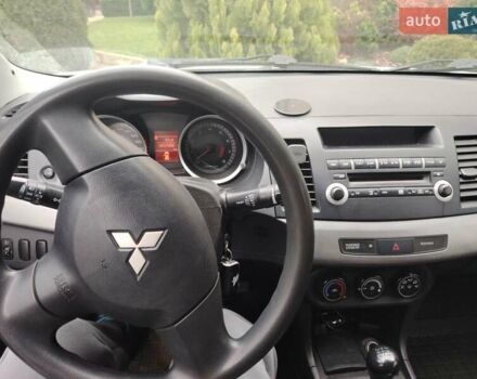Сірий Міцубісі Lancer, об'ємом двигуна 1.5 л та пробігом 201 тис. км за 5600 $, фото 1 на Automoto.ua