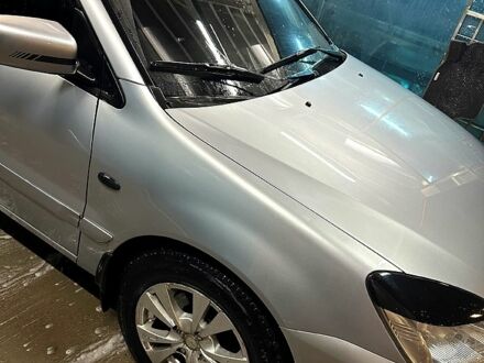 Міцубісі Lancer 2007 у Києві на Automoto.ua Сірий Міцубісі Lancer, об'ємом двигуна 1.6 л та пробігом 290 тис. км за 4400 $, фото 1 на Automoto.ua