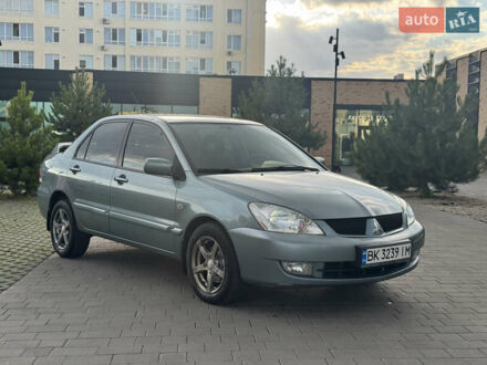 Міцубісі Lancer 2008 у Хмельницькому на Automoto.ua Сірий Міцубісі Lancer, об'ємом двигуна 1.6 л та пробігом 255 тис. км за 4700 $, фото 1 на Automoto.ua