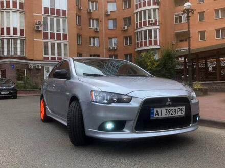 Мицубиси Лансер 2008 в Киеве на Automoto.ua Серый Мицубиси Лансер, объемом двигателя 2 л и пробегом 270 тыс. км за 7300 $, фото 1 на Automoto.ua