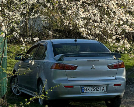Серый Мицубиси Лансер, объемом двигателя 2 л и пробегом 340 тыс. км за 2700 $, фото 1 на Automoto.ua