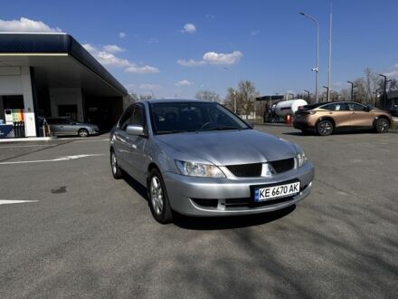 Мицубиси Лансер 2008 в Днепре (Днепропетровске) на Automoto.ua Серый Мицубиси Лансер, объемом двигателя 1.6 л и пробегом 174 тыс. км за 4700 $, фото 1 на Automoto.ua