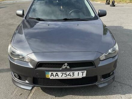 Міцубісі Lancer 2009 у Києві на Automoto.ua Сірий Міцубісі Lancer, об'ємом двигуна 2 л та пробігом 77 тис. км за 10200 $, фото 1 на Automoto.ua