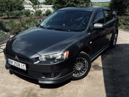 Міцубісі Lancer 2009 у Межевой на Automoto.ua Сірий Міцубісі Lancer, об'ємом двигуна 2 л та пробігом 299 тис. км за 7250 $, фото 1 на Automoto.ua