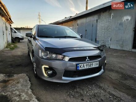 Мицубиси Лансер 2017 в Киеве на Automoto.ua Серый Мицубиси Лансер, объемом двигателя 2 л и пробегом 194 тыс. км за 9400 $, фото 1 на Automoto.ua