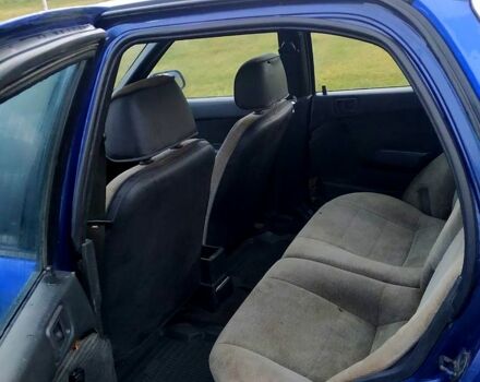 Синий Мицубиси Лансер, объемом двигателя 20 л и пробегом 380 тыс. км за 800 $, фото 3 на Automoto.ua