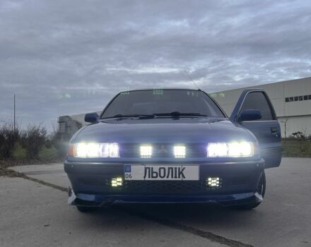 Синий Мицубиси Лансер, объемом двигателя 1.8 л и пробегом 245 тыс. км за 3200 $, фото 9 на Automoto.ua