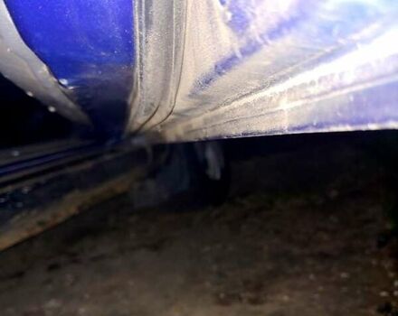 Синий Мицубиси Лансер, объемом двигателя 1.3 л и пробегом 270 тыс. км за 2100 $, фото 3 на Automoto.ua