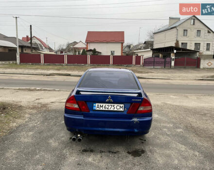 Синий Мицубиси Лансер, объемом двигателя 1.3 л и пробегом 250 тыс. км за 1000 $, фото 5 на Automoto.ua