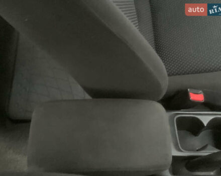 Мицубиси Лансер 2006 в Львове на Automoto.ua Синий Мицубиси Лансер, объемом двигателя 1.58 л и пробегом 420 тыс. км за 2900 $, фото 14 на Automoto.ua