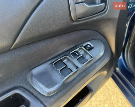 Синій Міцубісі Lancer, об'ємом двигуна 1.58 л та пробігом 269 тис. км за 3350 $, фото 15 на Automoto.ua