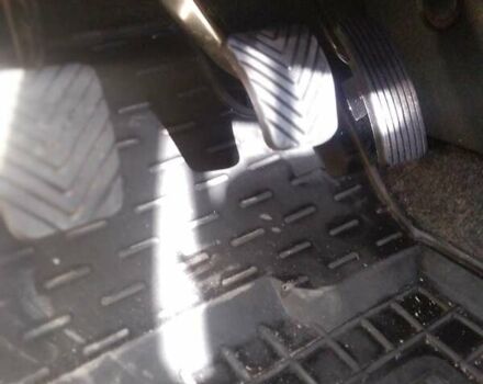 Синий Мицубиси Лансер, объемом двигателя 1.58 л и пробегом 195 тыс. км за 3990 $, фото 25 на Automoto.ua