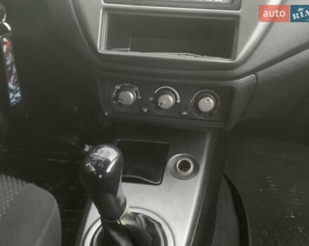 Мицубиси Лансер 2006 в Львове на Automoto.ua Синий Мицубиси Лансер, объемом двигателя 1.58 л и пробегом 420 тыс. км за 2900 $, фото 9 на Automoto.ua