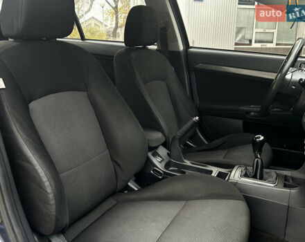 Синій Міцубісі Lancer, об'ємом двигуна 2 л та пробігом 222 тис. км за 5999 $, фото 12 на Automoto.ua