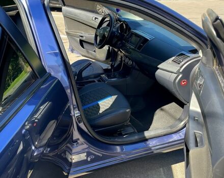 Синій Міцубісі Lancer, об'ємом двигуна 2 л та пробігом 300 тис. км за 5850 $, фото 6 на Automoto.ua