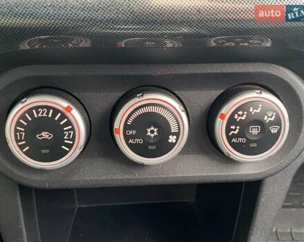 Синій Міцубісі Lancer, об'ємом двигуна 2 л та пробігом 210 тис. км за 6800 $, фото 26 на Automoto.ua