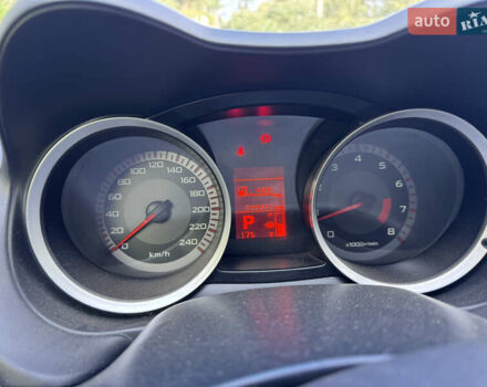 Синий Мицубиси Лансер, объемом двигателя 2 л и пробегом 299 тыс. км за 7100 $, фото 7 на Automoto.ua