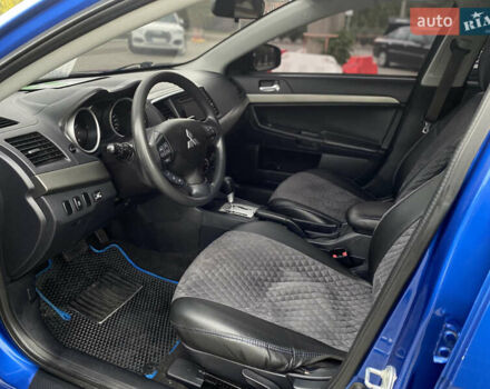 Синий Мицубиси Лансер, объемом двигателя 2.36 л и пробегом 218 тыс. км за 9999 $, фото 20 на Automoto.ua