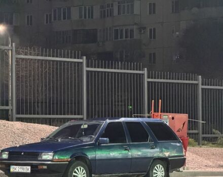 Синий Мицубиси Лансер, объемом двигателя 1.5 л и пробегом 170 тыс. км за 650 $, фото 11 на Automoto.ua