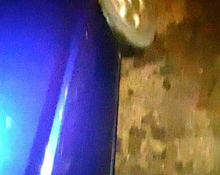 Синій Міцубісі Lancer, об'ємом двигуна 1.6 л та пробігом 250 тис. км за 400 $, фото 2 на Automoto.ua