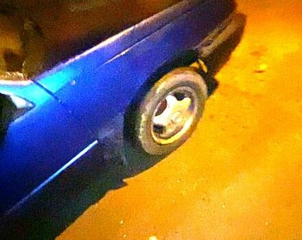 Синій Міцубісі Lancer, об'ємом двигуна 1.6 л та пробігом 250 тис. км за 400 $, фото 4 на Automoto.ua