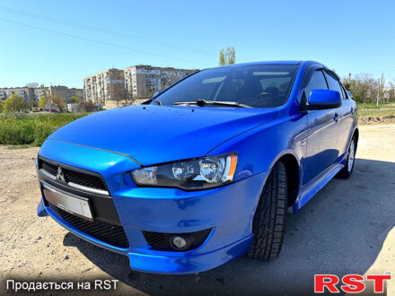 Міцубісі Lancer 2011 у Одесі на Automoto.ua Синій Міцубісі Lancer, об'ємом двигуна 2 л та пробігом 243 тис. км за 7800 $, фото 1 на Automoto.ua