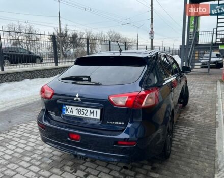 Синий Мицубиси Лансер, объемом двигателя 1.8 л и пробегом 210 тыс. км за 8000 $, фото 1 на Automoto.ua