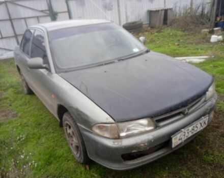 Зеленый Мицубиси Лансер, объемом двигателя 0 л и пробегом 111 тыс. км за 700 $, фото 1 на Automoto.ua