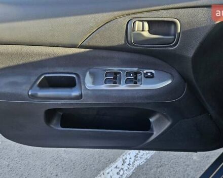 Зелений Міцубісі Lancer, об'ємом двигуна 1.58 л та пробігом 215 тис. км за 5000 $, фото 1 на Automoto.ua