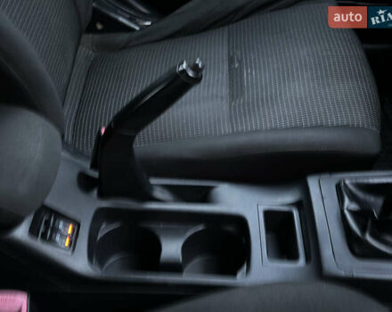 Зеленый Мицубиси Лансер, объемом двигателя 1.5 л и пробегом 260 тыс. км за 3850 $, фото 6 на Automoto.ua