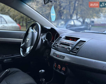 Зеленый Мицубиси Лансер, объемом двигателя 1.5 л и пробегом 260 тыс. км за 3850 $, фото 5 на Automoto.ua