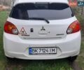Белый Мицубиси Мираж, объемом двигателя 1.19 л и пробегом 148 тыс. км за 6550 $, фото 1 на Automoto.ua