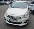 Білий Міцубісі Міраж, об'ємом двигуна 1.19 л та пробігом 160 тис. км за 7000 $, фото 1 на Automoto.ua