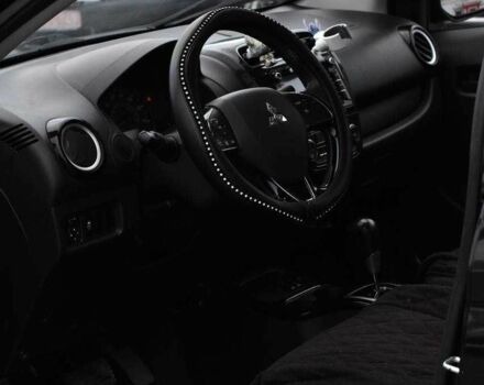 Чорний Міцубісі Міраж, об'ємом двигуна 1.2 л та пробігом 70 тис. км за 9650 $, фото 6 на Automoto.ua