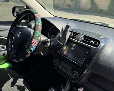 Красный Мицубиси Мираж, объемом двигателя 1.2 л и пробегом 190 тыс. км за 6500 $, фото 14 на Automoto.ua