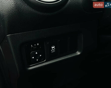 Червоний Міцубісі Міраж, об'ємом двигуна 1.2 л та пробігом 59 тис. км за 8600 $, фото 21 на Automoto.ua