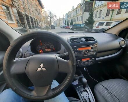 Сірий Міцубісі Міраж, об'ємом двигуна 1.2 л та пробігом 74 тис. км за 6950 $, фото 10 на Automoto.ua